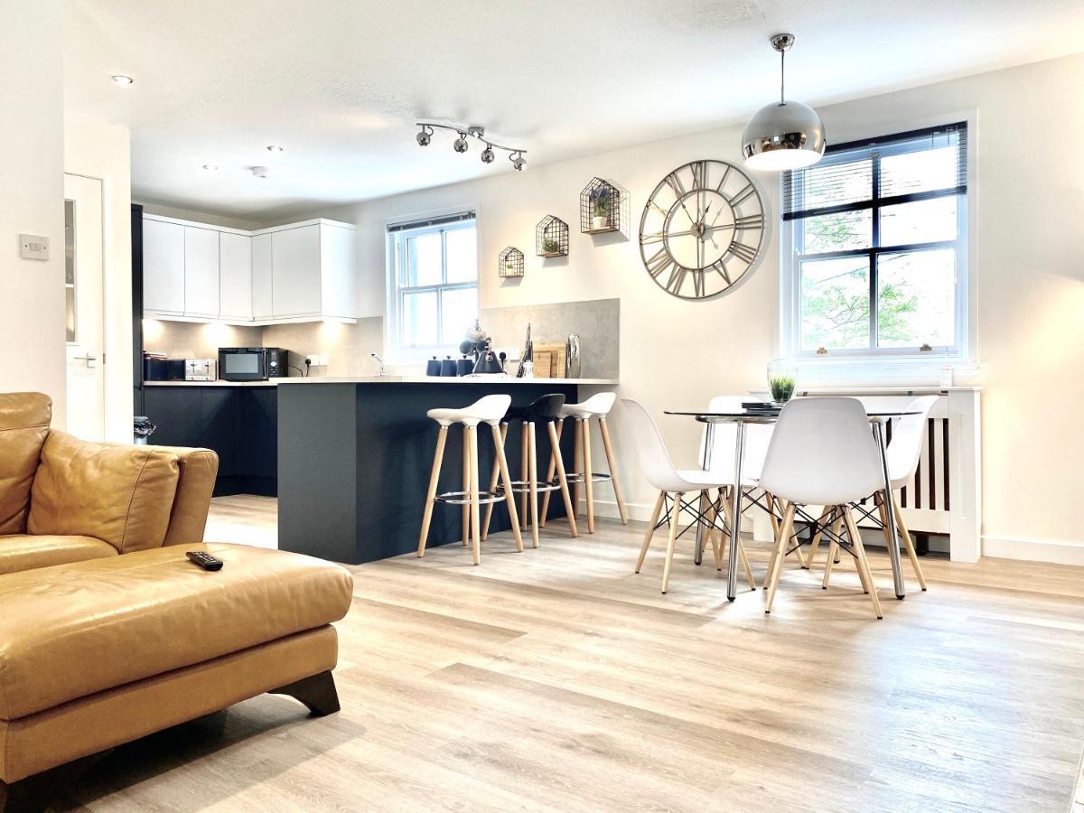 Stylish Central 2 Bedroom Apartment - Free Parking, Free Wifi Orkney Exterior foto
