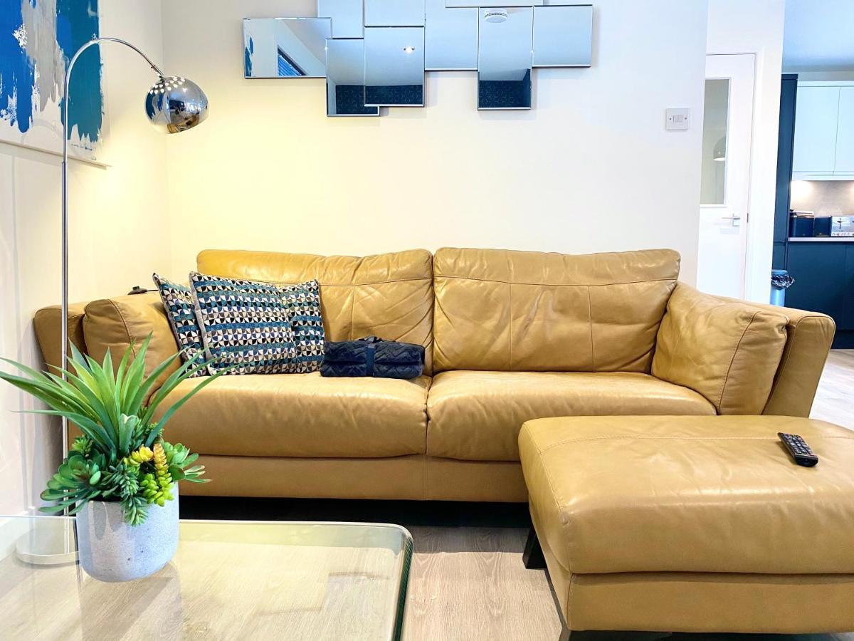 Stylish Central 2 Bedroom Apartment - Free Parking, Free Wifi Orkney Exterior foto